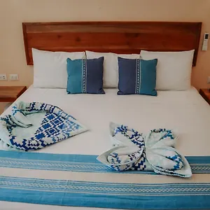 El Jardin De Los Aluxes Hotel